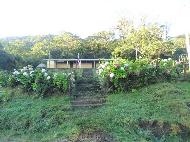 Schule Montserrat Costa Rica