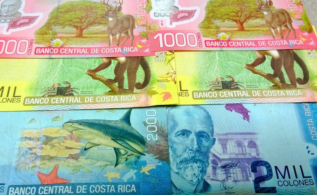 Billetes Costa Rica min