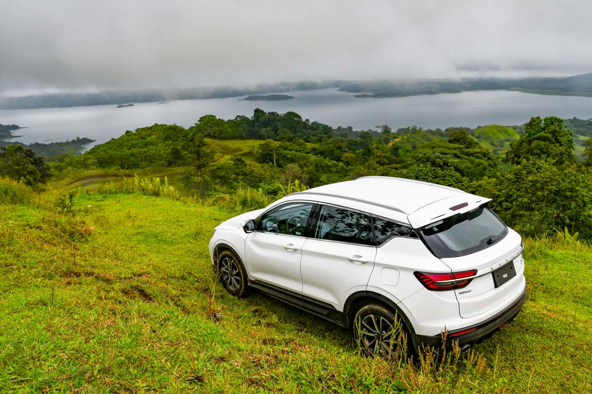 el Geely se comportó muy bien, subiendo hasta la cima como todo un campeón