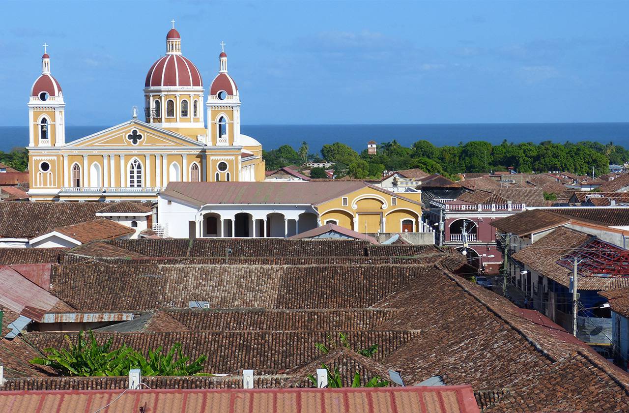 Granada Catedral Nicaragua c