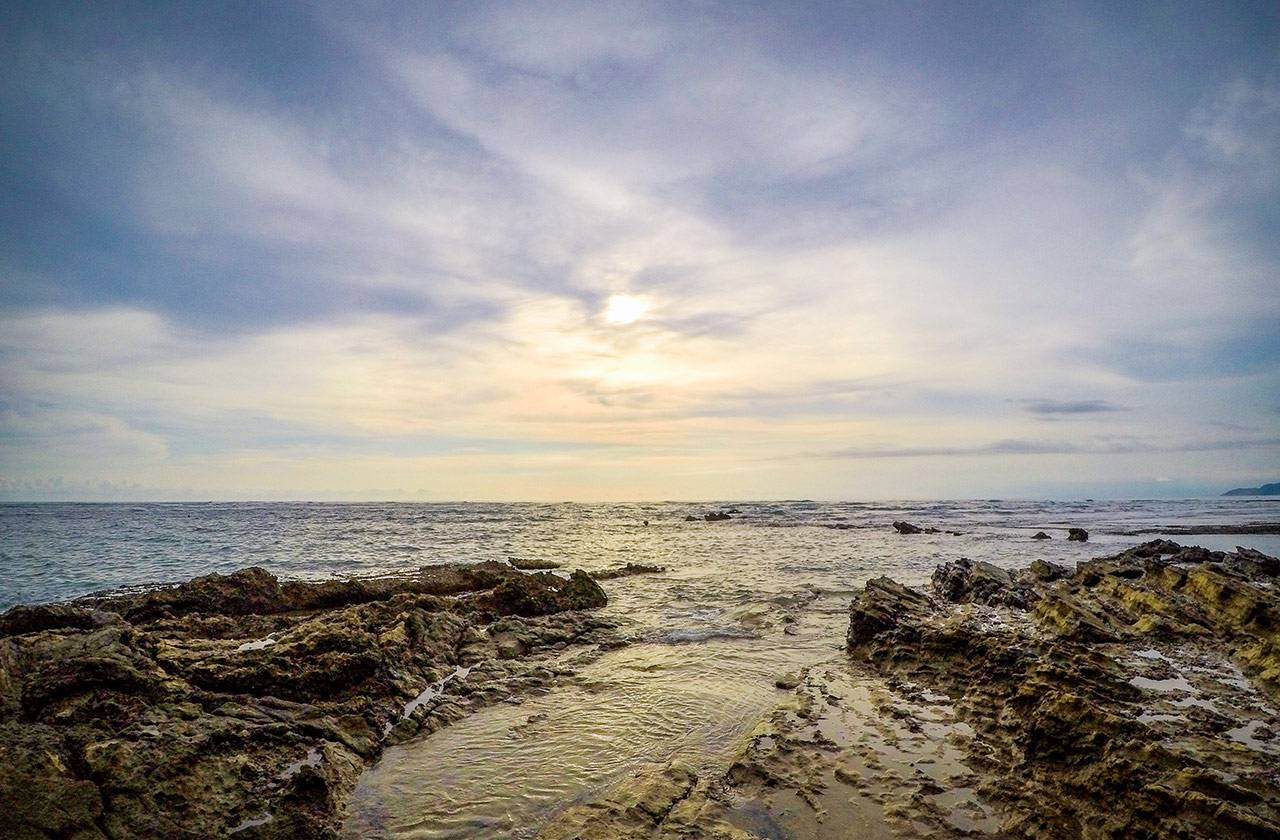 rocky sunset manzanillo