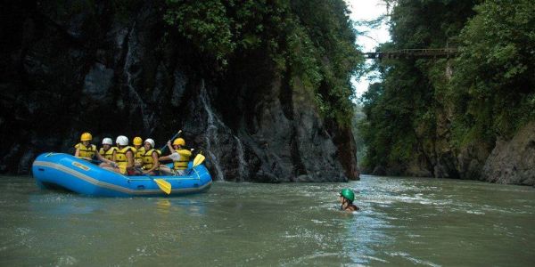 Pacuare Lodge: Lujo y Sostenibilidad inmersos en la selva